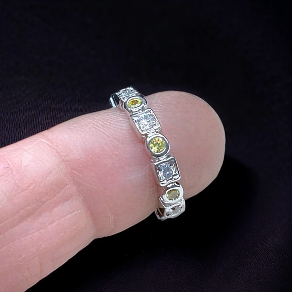 🌺Vintage Sterling CZ & Peridot Ring - Picture 10 of 11